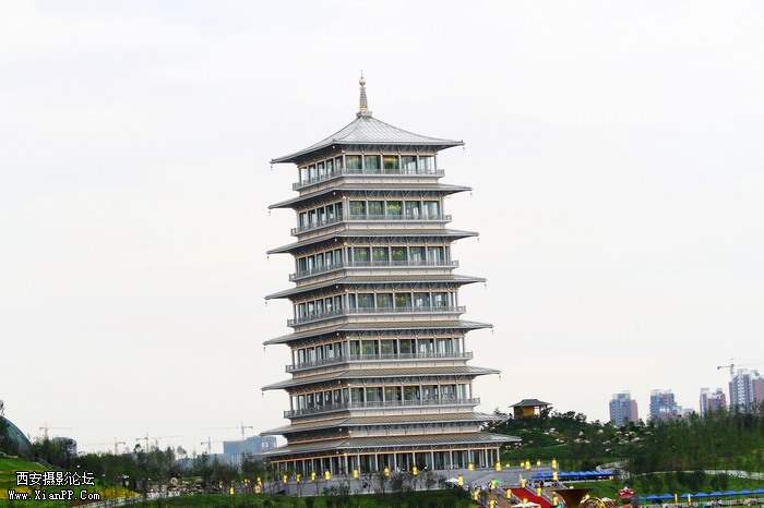 20110617世园会夜景2191_调整大小.JPG