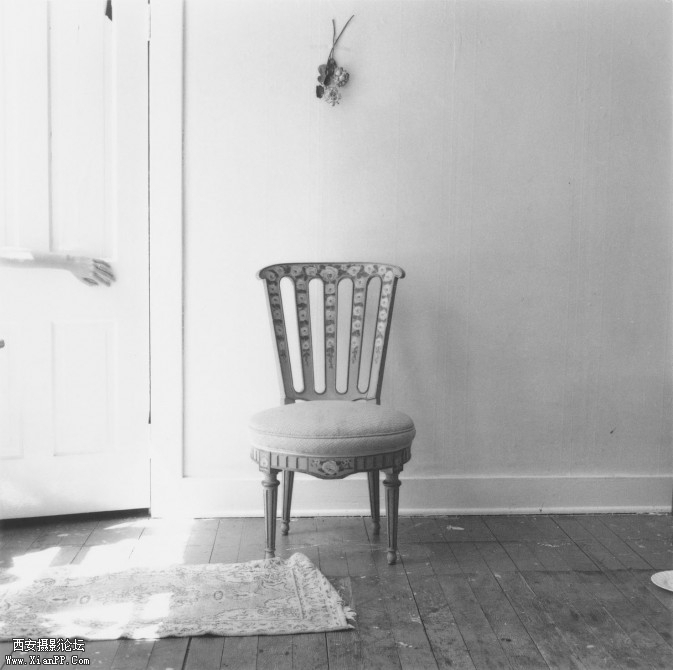 20110224-1997-17_Woodman-Untited-2008-673x670.jpg
