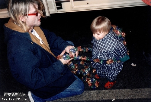 Kurt-Frances-kurt-cobain-19677543-500-339.jpg
