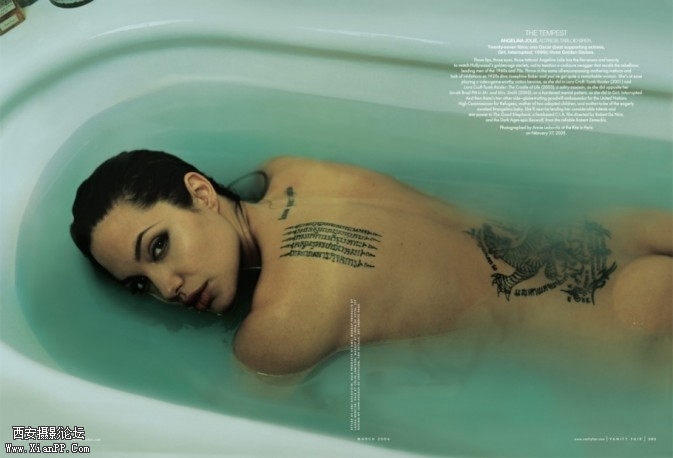 item11.rendition.slideshowWideHorizontal.best-undressed-ss12-673x458.jpg
