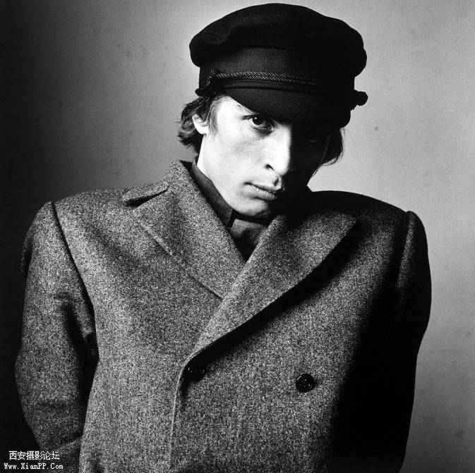 Rudolf-Nureyev-673x671.jpg