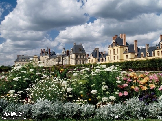 paris04-560x420.jpg
