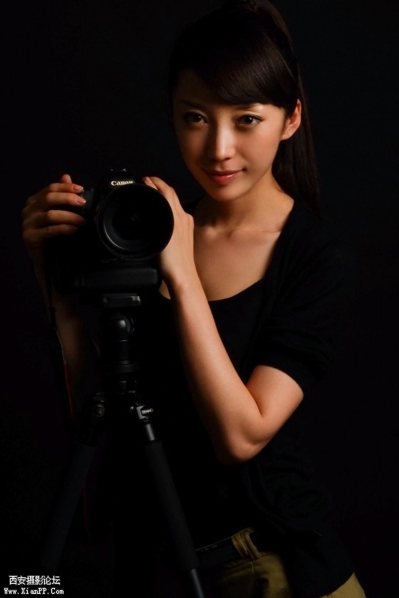 lizi02-560x840.jpg
