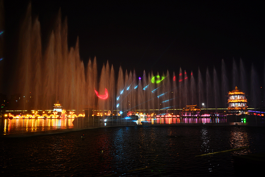 d600拍摄的2013大唐芙蓉园灯会 203.JPG