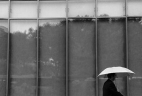 雨中人