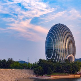 日出东方